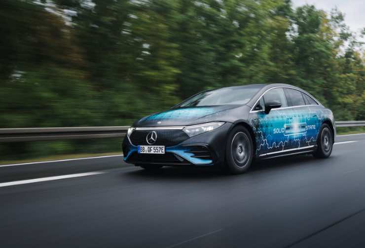 Mercedes EQS ben 1.205 km di autonomia