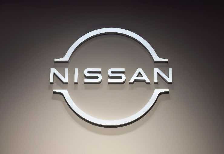 Nissan stop a due centri di design