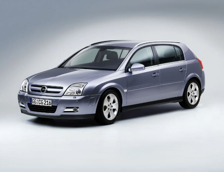 Opel Signum non ebbe fortuna
