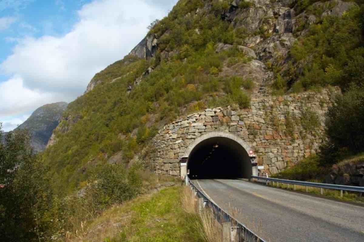 Tunnel più lungo del mondo