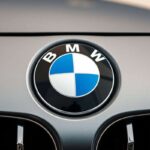 La berlina BMW che i tecnici non hanno avuto il coraggio di lanciare: messa così sembra un incrocio tra una Mustang e una Lamborghini