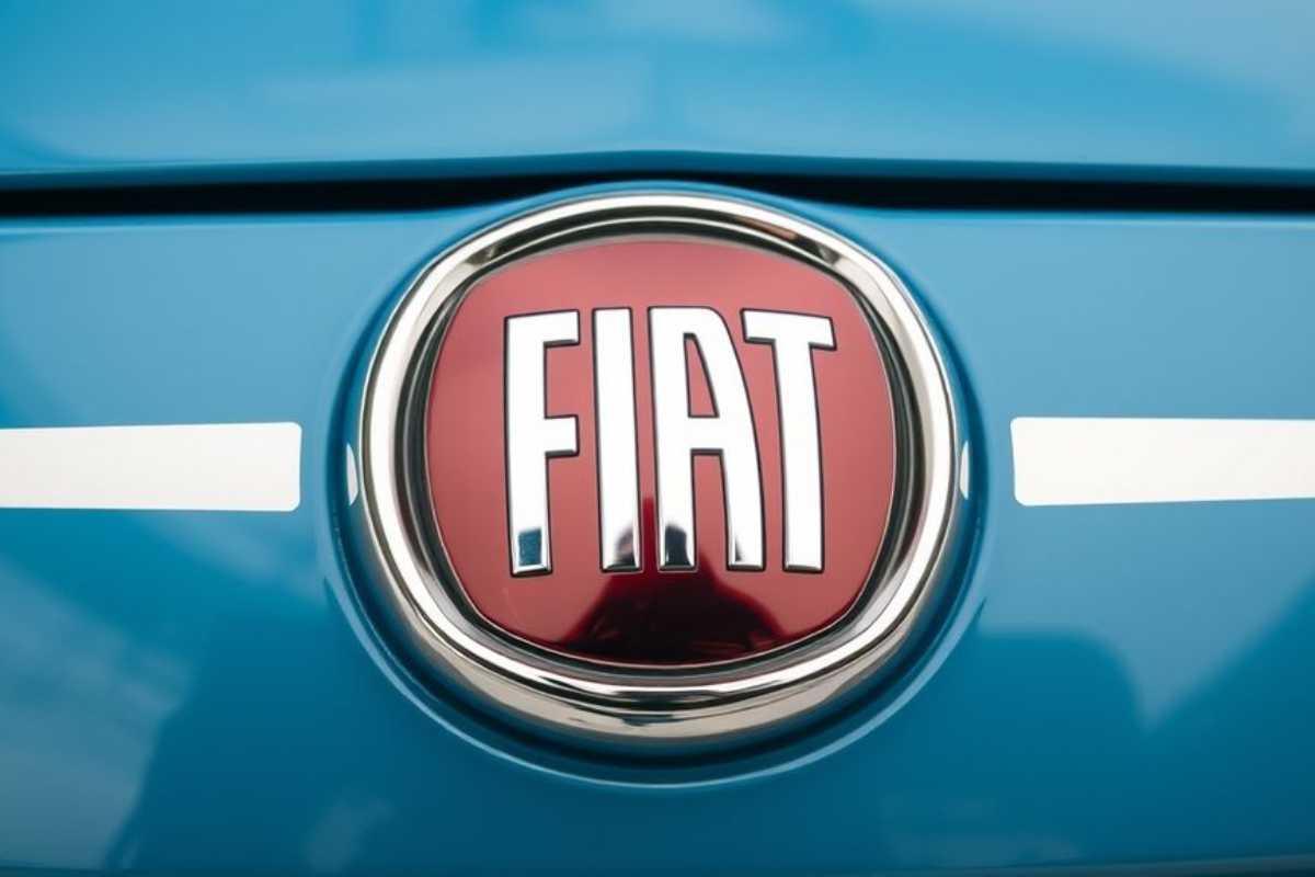 L'utilitaria FIAT più amata torna in una versione XXL: la somiglianza con quella di 50 anni fa è disarmante (VIDEO)