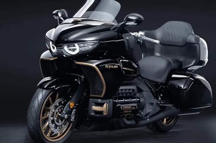 Moto Honda Souo S2000