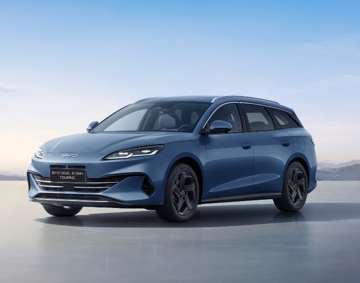 BYD Seal 6 DM-i Touring oltre 1.300 km di autonomia