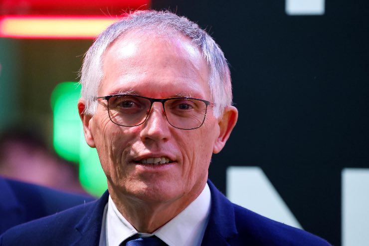 Carlos Tavares Stellantis Elkann Cina USA