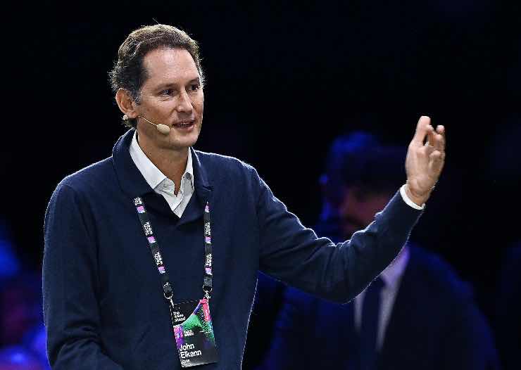 Elkann l'Arabia Saudita vuole Repubblica