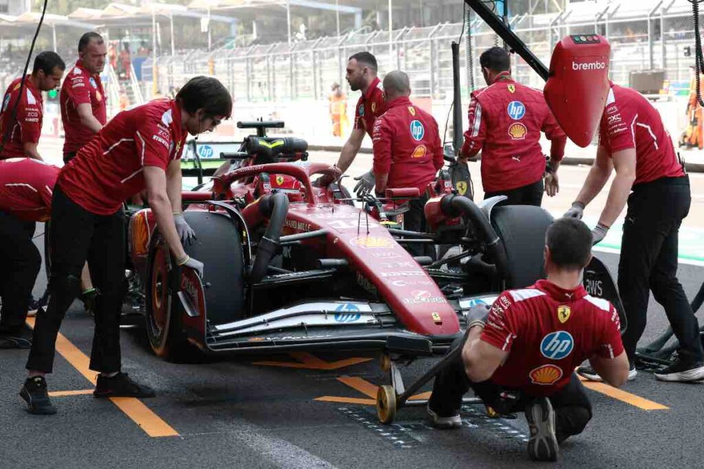 F1 sapete quanto guadagna un meccanico?