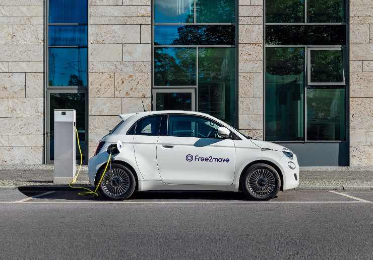 Free2move possibile vendita