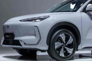 Geely EX5 SUV cinese
