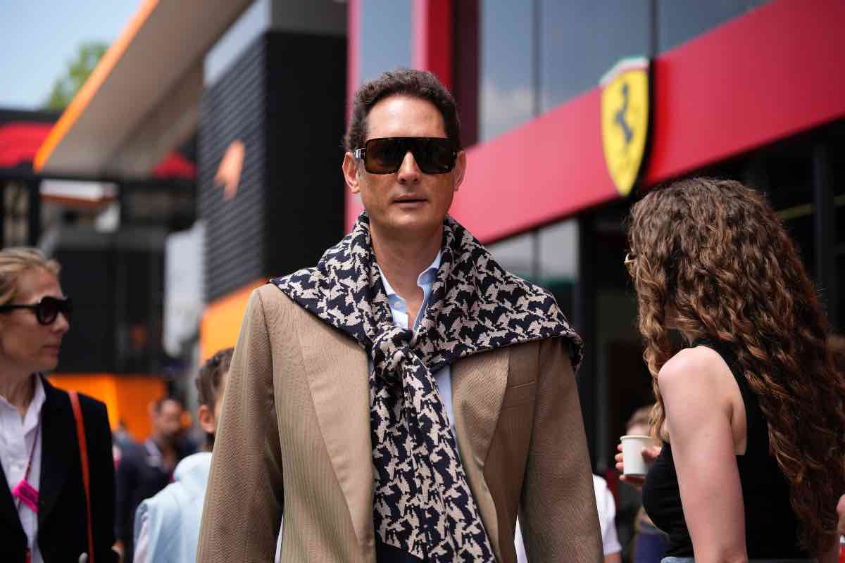 John Elkann Ferrari perché non fa parte della FIAT