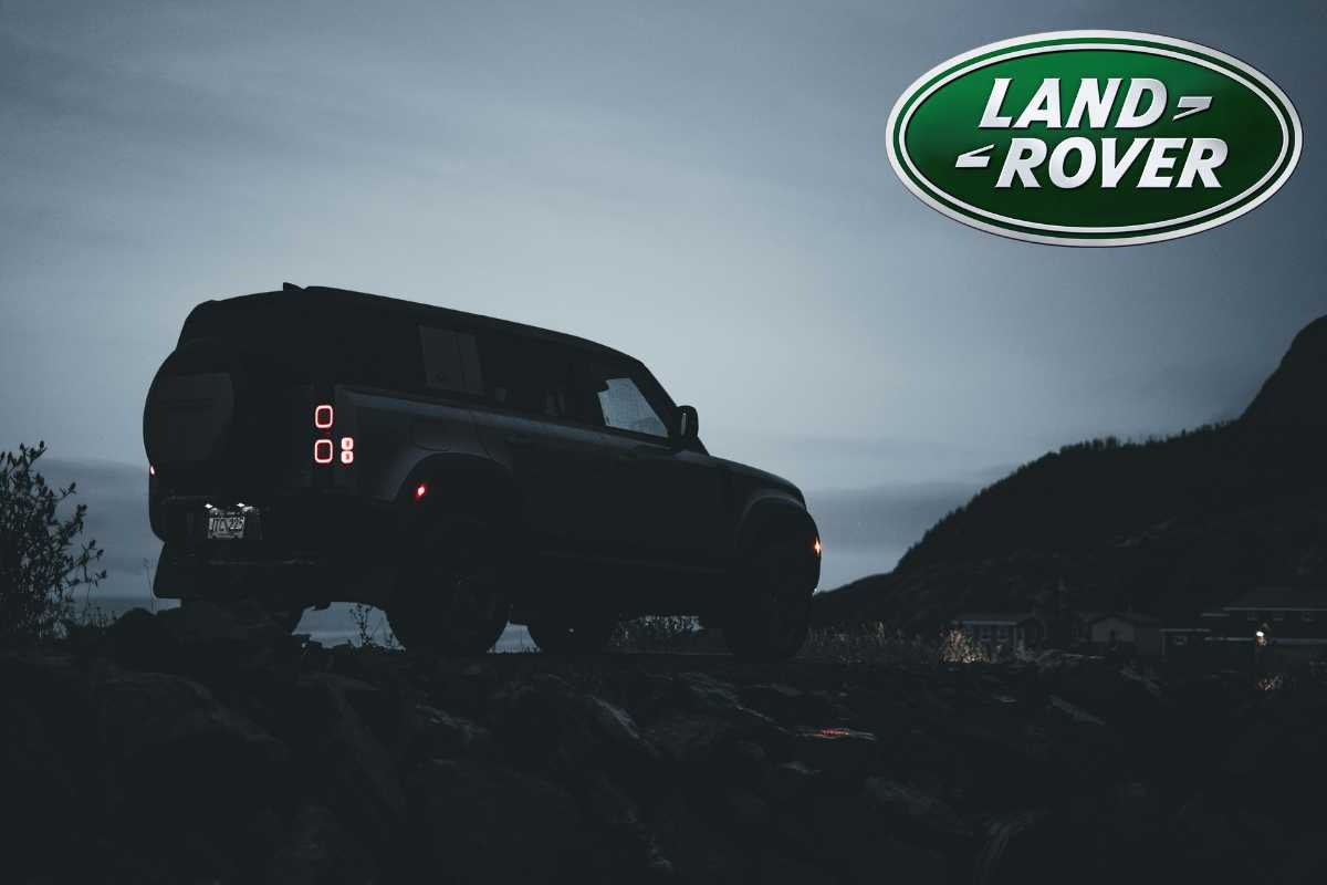 Land Rover nuova baby Defender