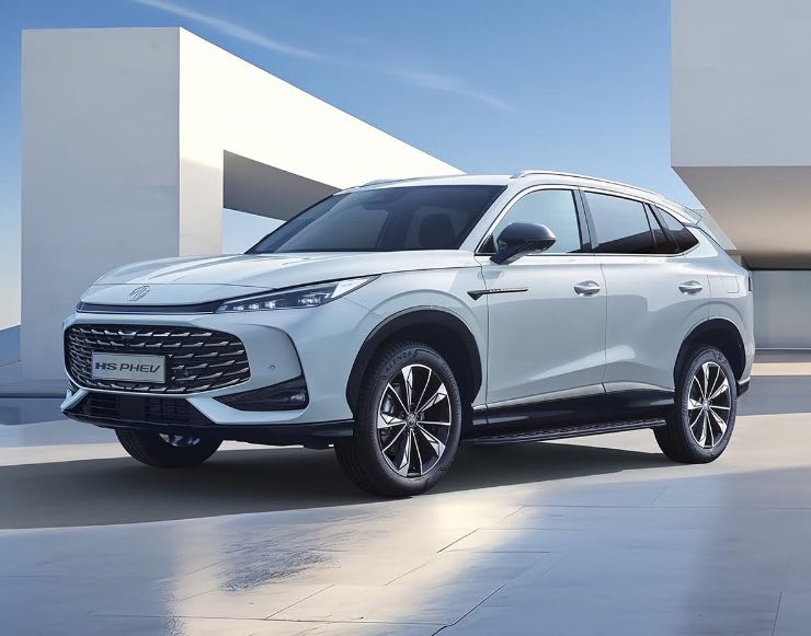 MG HS PHEV sconti di oltre 3.000 euro