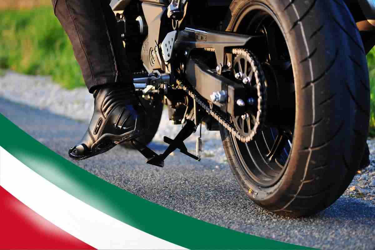 Le caratteristiche della prima naked griffata Moto Guzzi