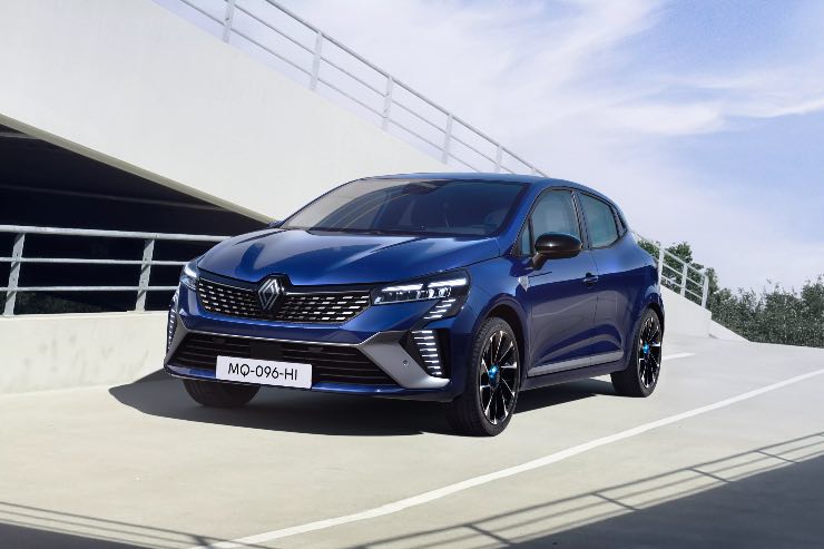 Renault Clio addio al diesel