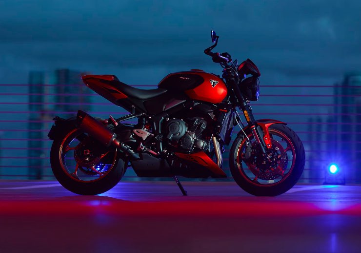 Triumph Trident 800 moto