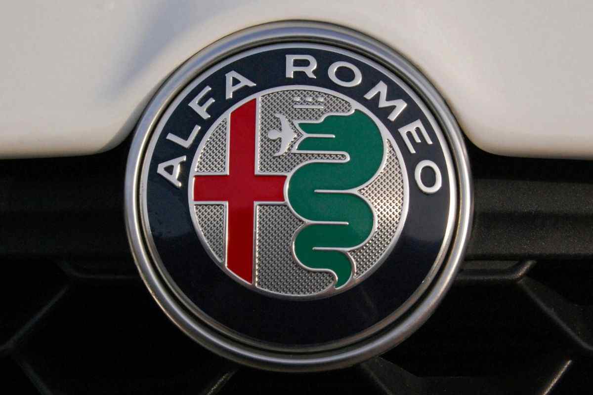Alfa Romeo pronta a lanciare il SUV definitivo: ci sarà anche una versione speciale che può giocarsela con Ferrari