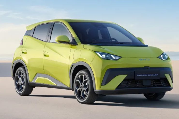 BYD Dolphin Surf novità auto