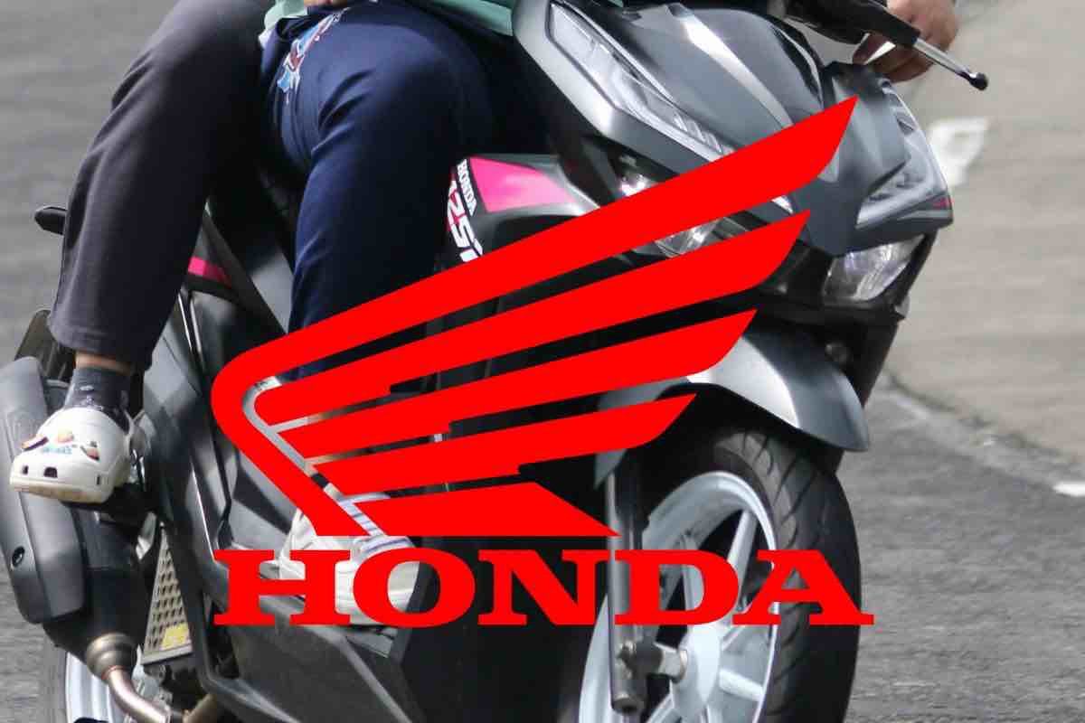 Honda Vision 110 scooter