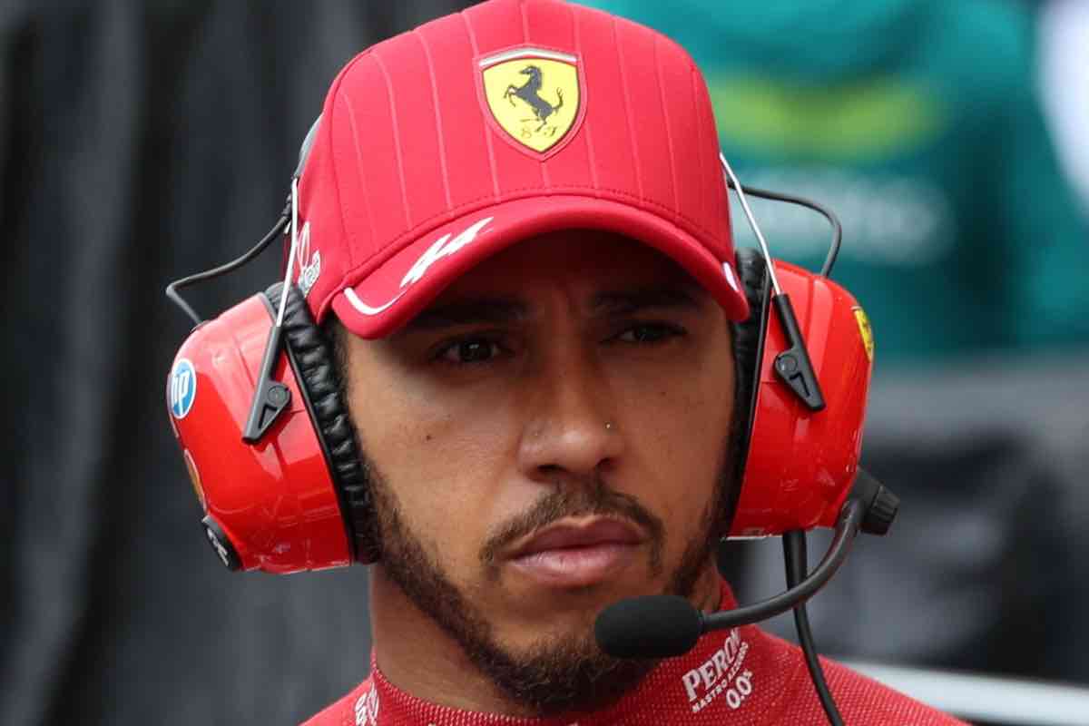 Ferrari Lewis Hamilton gilet refrigeranti F1