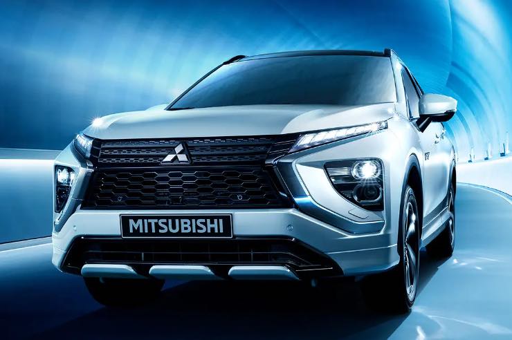 Mitsubishi Eclipse Cross SUV Giappone
