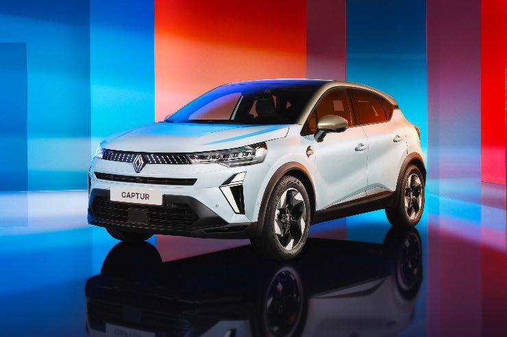 Renault Captur SUV novità GPL