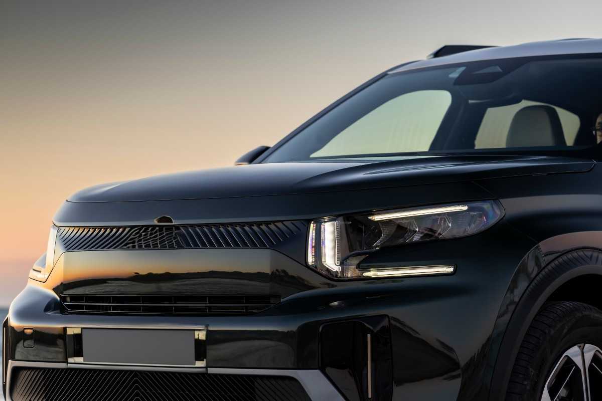 Stellantis fa concorrenza a FIAT con il suo alter ego francese: super accessoriata e con un prezzo mai visto prima