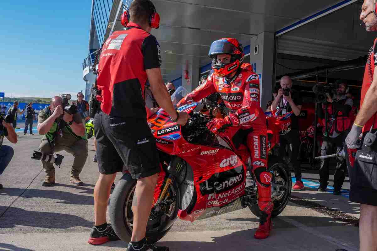 Ducati sfida Valentino Rossi