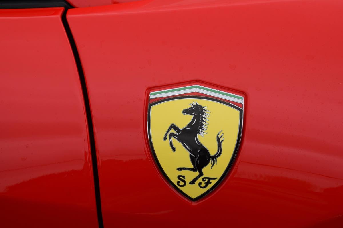 Ferrari considerata da discount