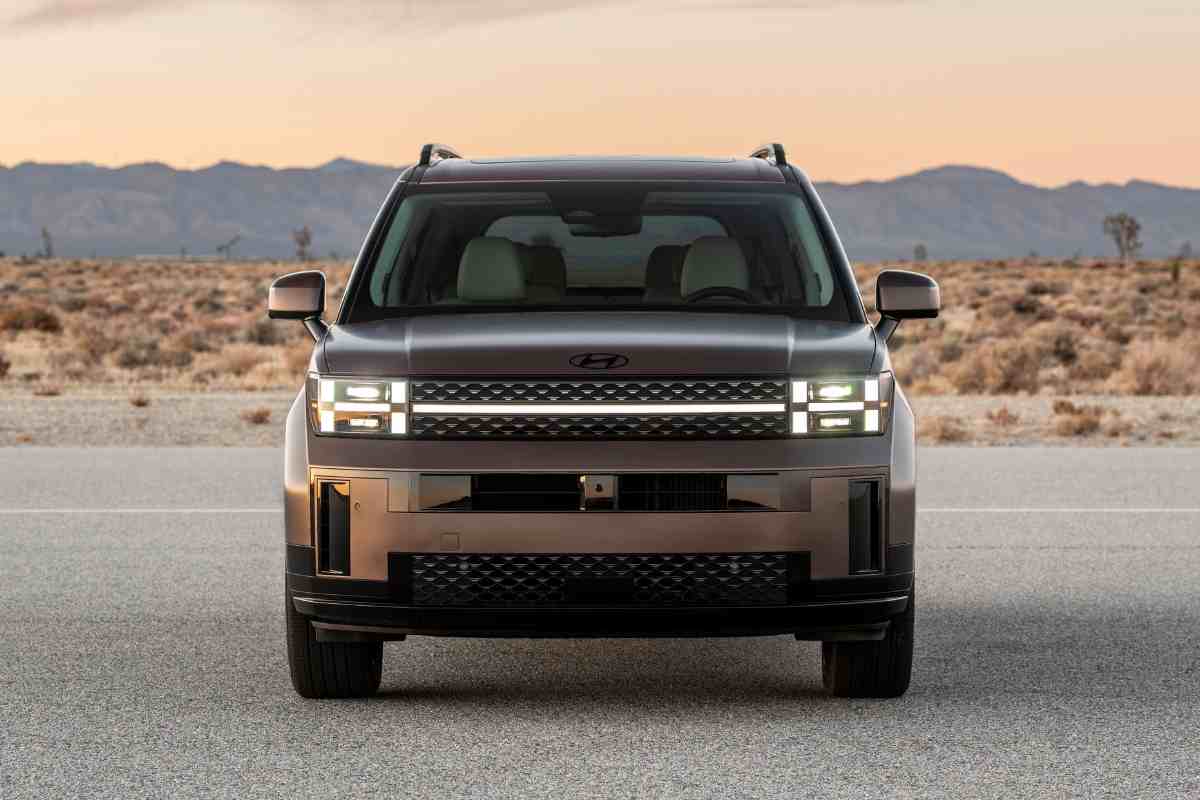 Hyundai corre ai ripari