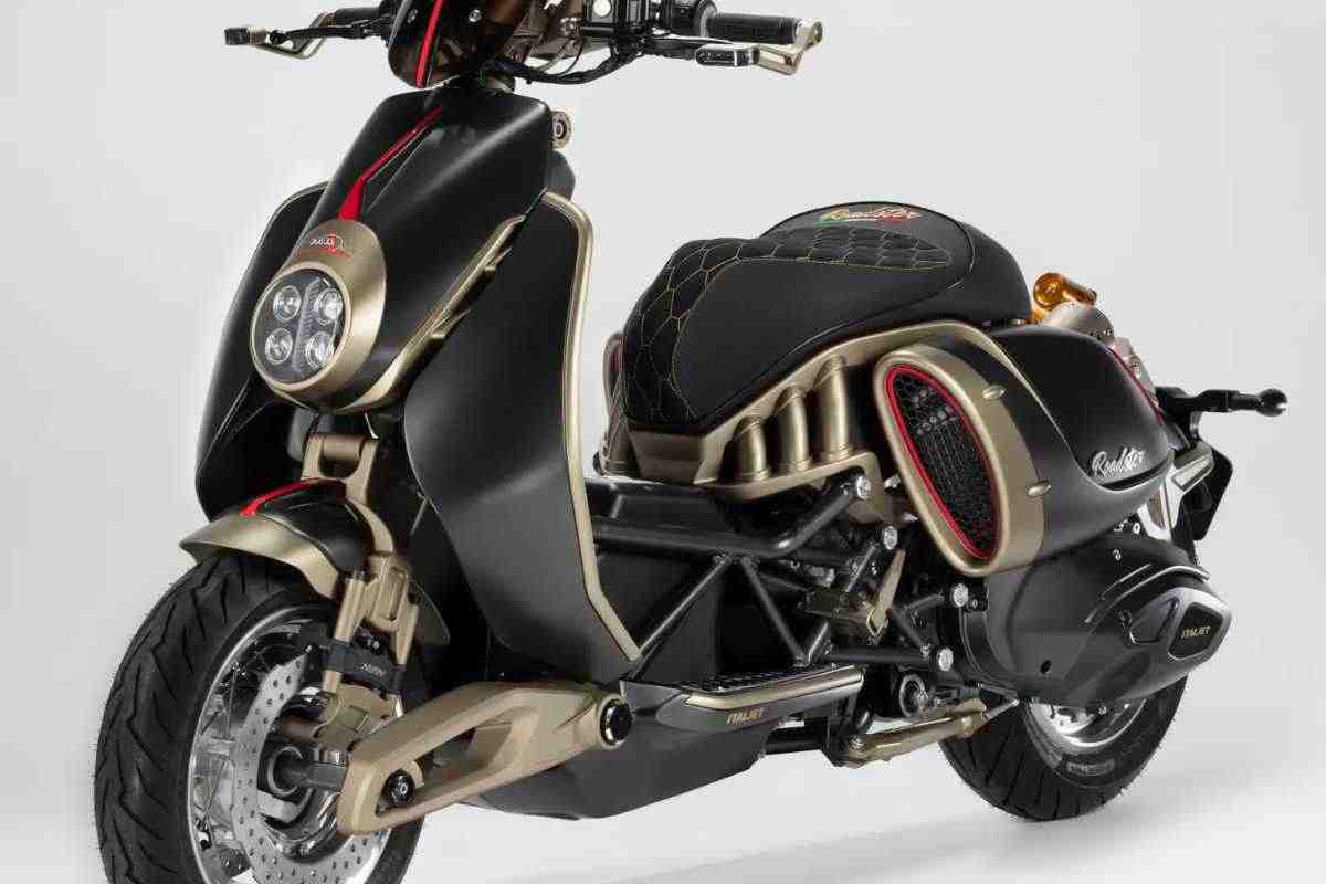 Le caratteristiche dell'Italjet Roadster