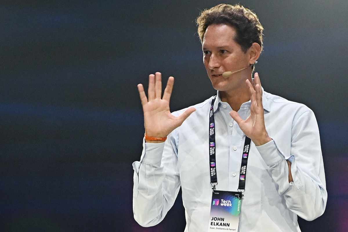 L’attacco a John Elkann