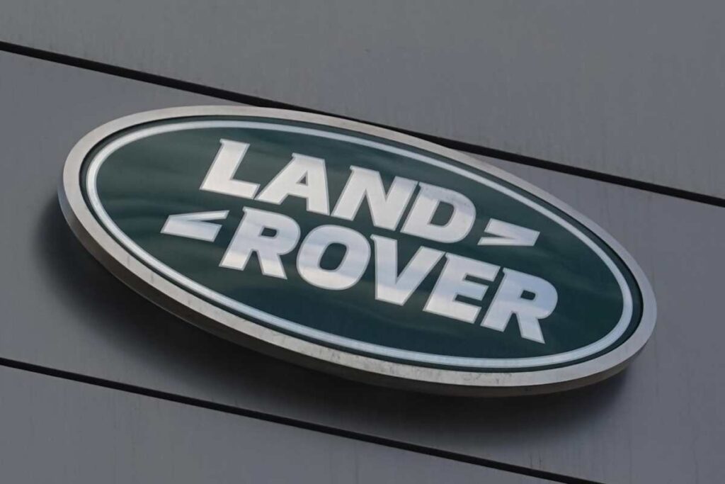 Chi produce I motori della Land Rover?