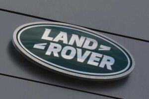 Chi produce I motori della Land Rover?