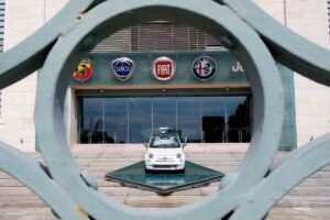FIAT "strappata" dall'Italia, l'ultimo sfregio di Stellantis: ora è finita per davvero