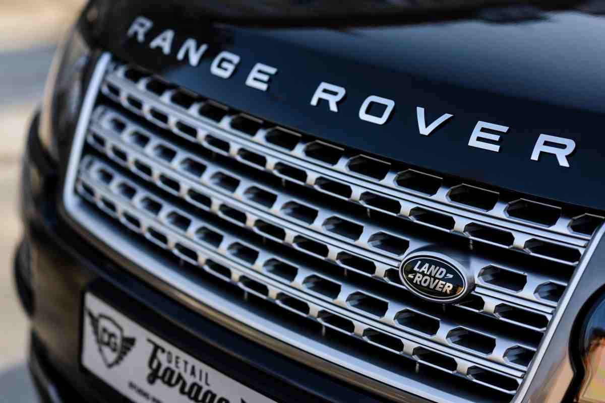 La Land Rover più fuoristrada che si sia mai vista: può affrontare qualsiasi cosa ed ha alcuni dettagli che la rendono unica
