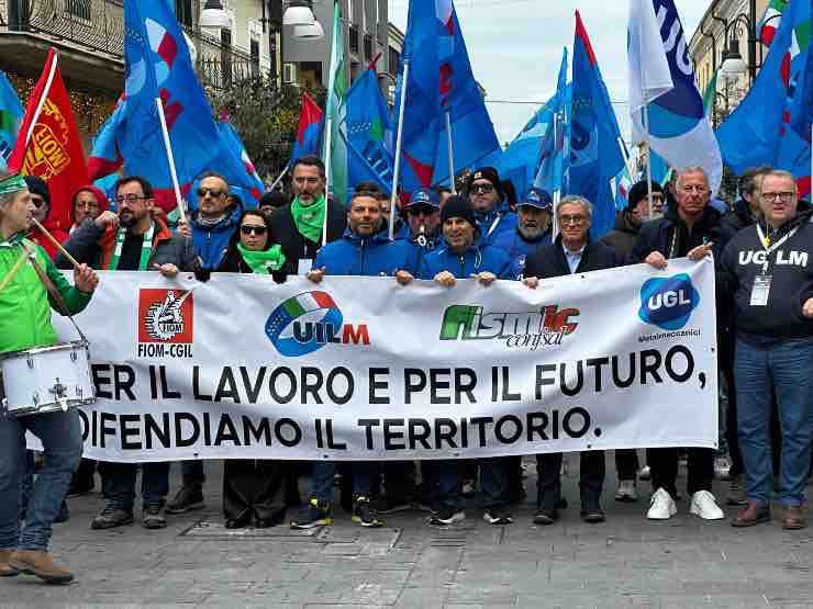 Proteste Termoli tensione alle stelle