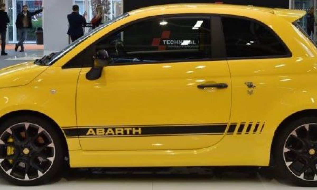 Abarth 595 Competizione 17 Prezzo Caratteristiche E Prova Su Strada Foto Allaguida Abarth 595 Competizione 17 Prezzo Caratteristiche E Prova Su Strada Foto Allaguida