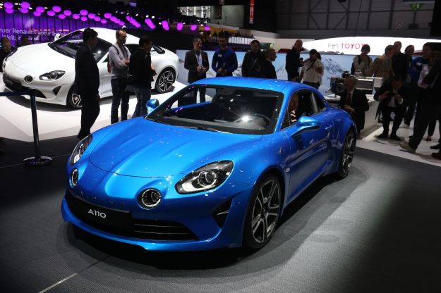 Nuova Alpine A110 2017: interni, motore. In uscita la Premiere Edition [FOTO]