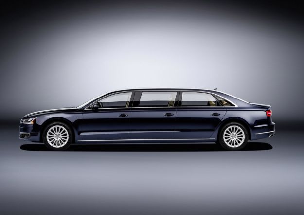 Audi A8 L Extended: l’ammiraglia si allunga, ora con 6 posti [FOTO]