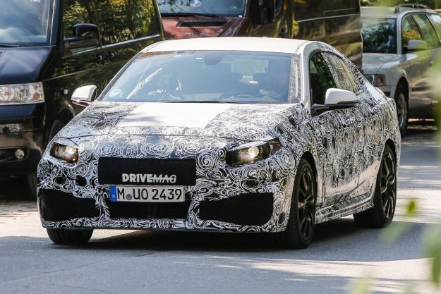 BMW Serie 2 Gran Coupé: foto spia dei test su strada [FOTO]