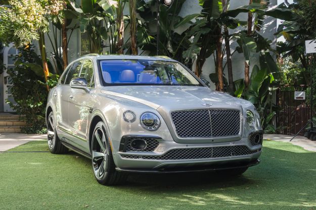 Bentley Bentayga: prezzo, dimensioni e interni. Niente motori diesel [FOTO]