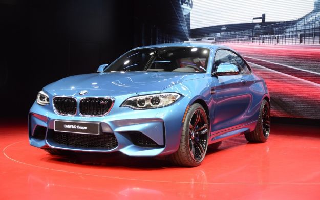 BMW M2 al Salone di Ginevra: prezzo, prestazioni e scheda tecnica [FOTO]