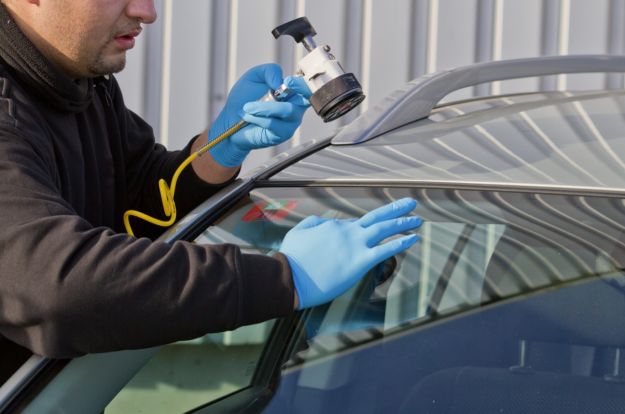 Cambiare vetro auto