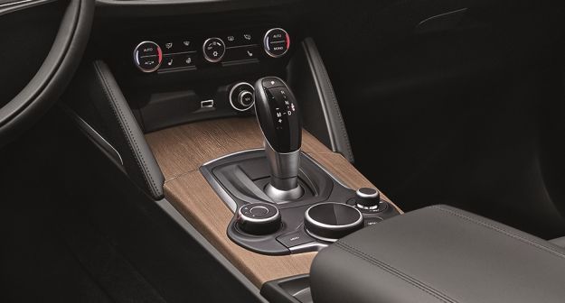 Come guidare un’auto col cambio automatico