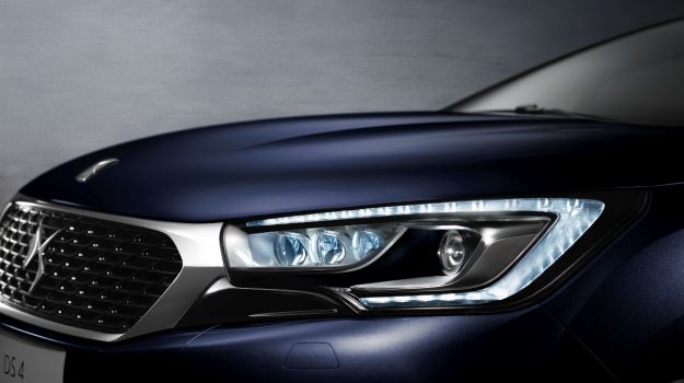 DS4 Opera Blue (3)