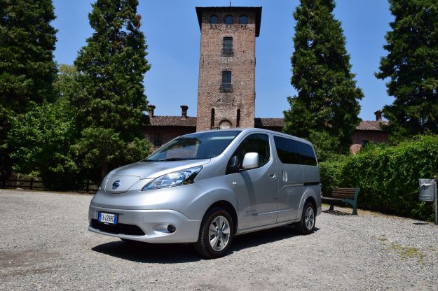 Nissan e-NV200 Evalia: prezzo, autonomia, scheda tecnica e prova su strada [FOTO]
