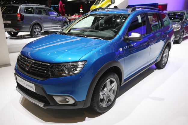 Nuova Dacia Logan MCV Stepway 2017: prezzo, scheda tecnica e caratteristiche [FOTO]