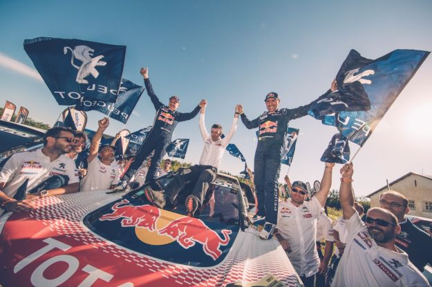 Dakar 2017, tre Peugeot 3008 DKR ai primi tre posti. Peterhansel fa 13
