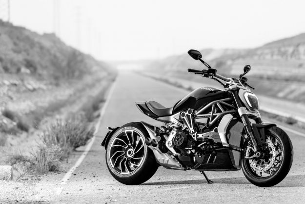 Ducati XDiavel ad EICMA 2016: un po' dragster un po' cruiser [FOTO]