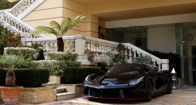 La Ferrari LaFerrari nera di Felipe Massa [FOTO]
